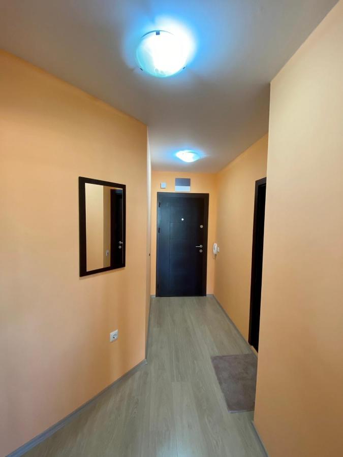 Cozy Apartment In The Center Of Primorsko Exterior photo